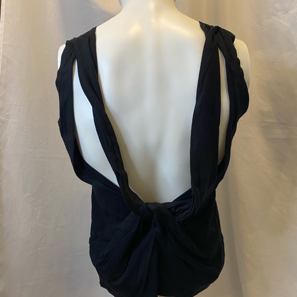 Fabletics bundle - Picture 3 of 10